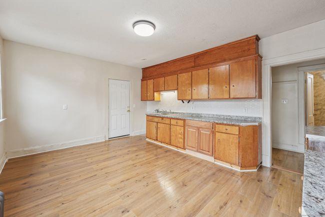 2 - 154 Easton Ave, Home with 2 bedrooms, 1 bathrooms and null parking in Waterbury CT | Image 12