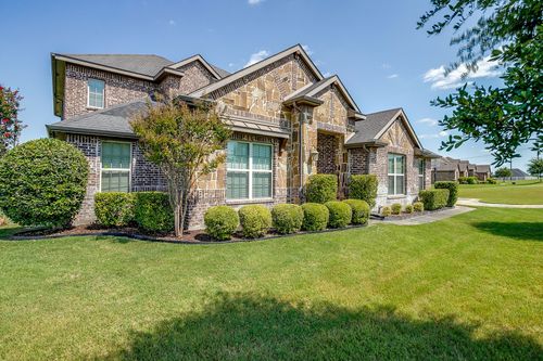 105 Legacy Downs Dr, Fort Worth, TX, 76126-5711 | Card Image