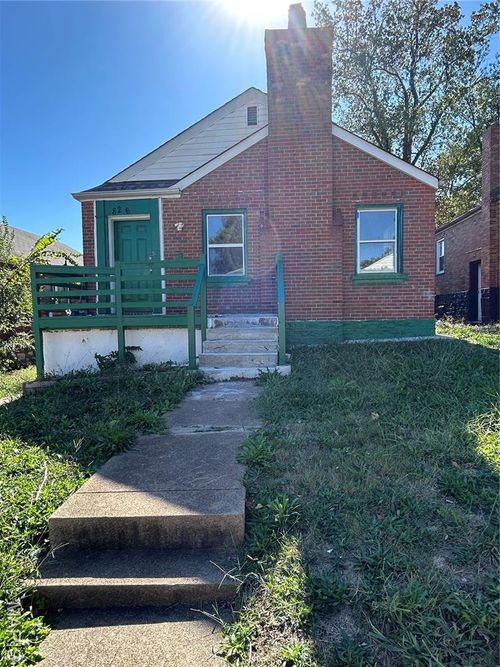 826 Wall St, Saint Louis, MO, 63147-2017 | Card Image