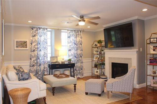 204-7 Mount Hope Ave, Providence, RI, 02906-6600 | Card Image