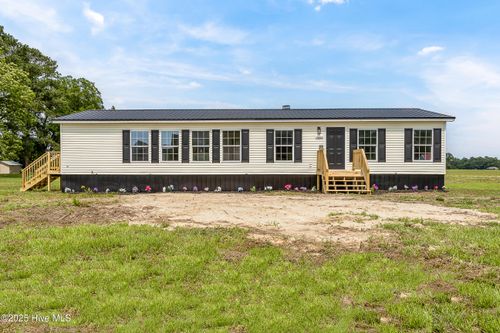 3800 Cabin Museum Rd, Turkey, NC, 28393-8932 | Card Image