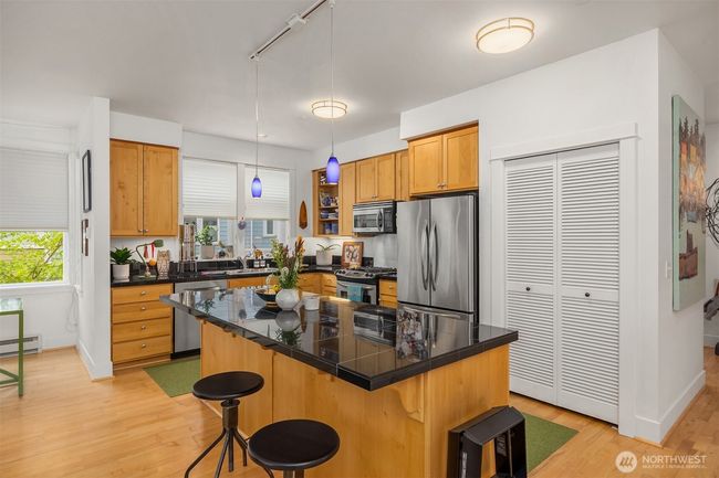 The pantry is to the right. | Image 11