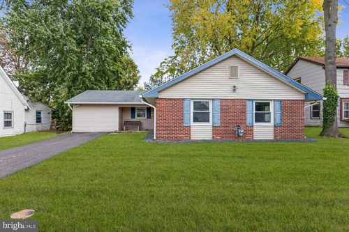 54 Princeton Ln, Willingboro, NJ, 08046-2739 | Card Image