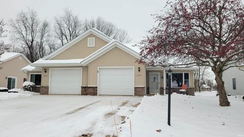 2260 Whitetail Run Street, Warsaw, IN, 46582 | Card Image