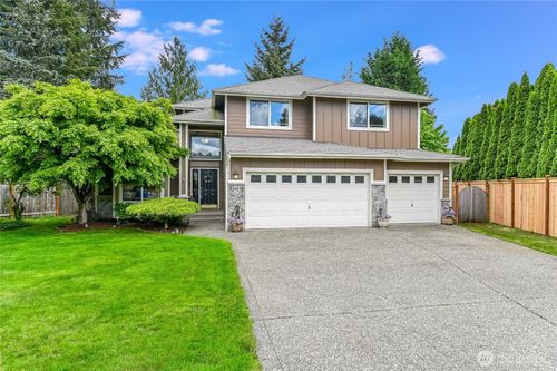 17613 Se 257th Ct, Kent, WA, 98042-8369 | Card Image