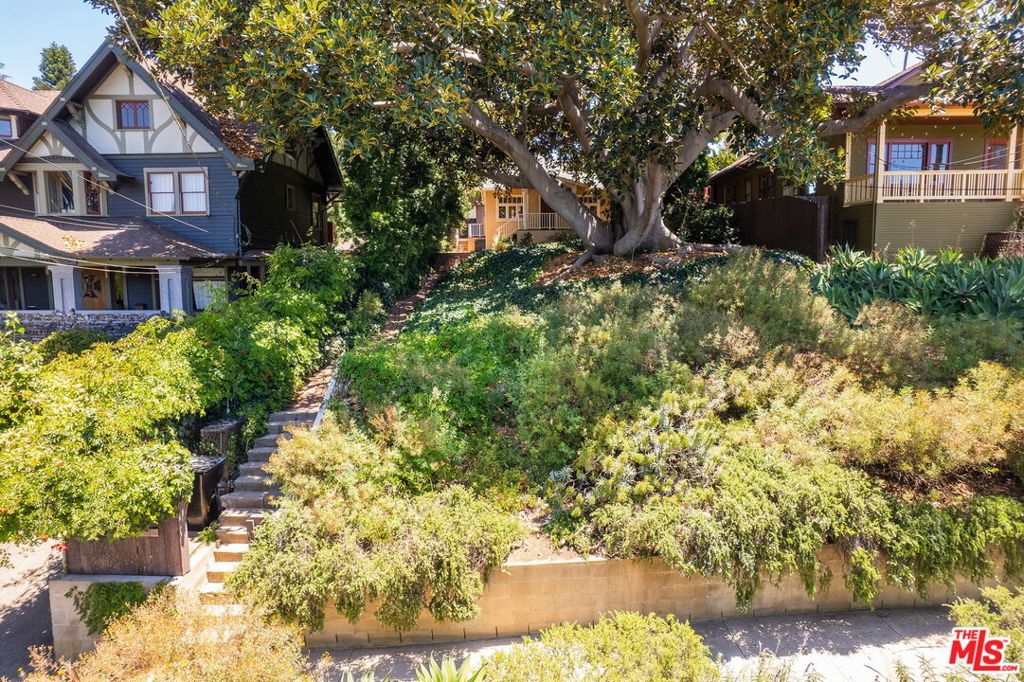 Residential in Los Angeles