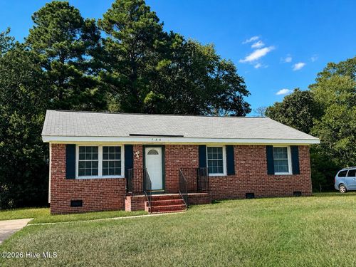736 Lincoln Dr, Rocky Mount, NC, 27801-7422 | Card Image