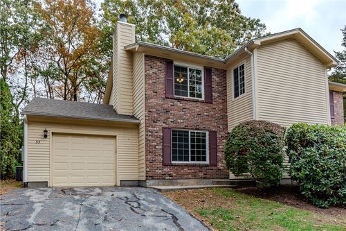 565-55 Governors Hl, West Warwick, RI, 02893-1915 | Card Image