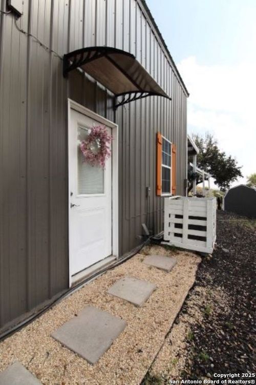 1-151 Jones Beach Dr, Lakehills, TX, 78063-6422 | Card Image