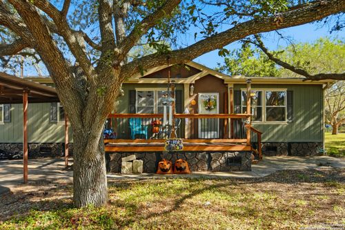 102 County Road 479, Castroville, TX, 78009-5606 | Card Image