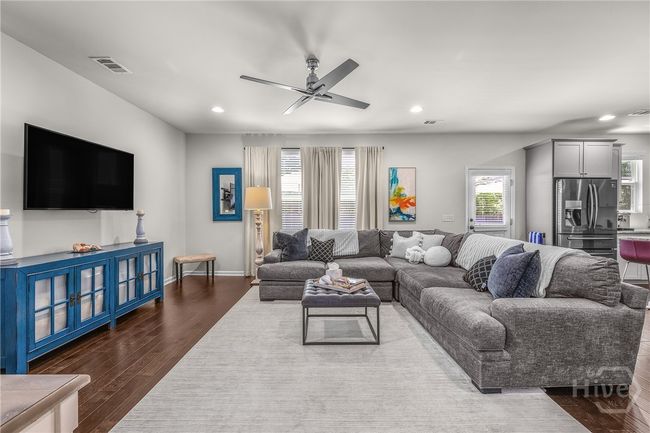 Living Room | Image 6