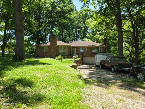 1011 Greenhills Rd, Toledo, OH, 43607-2512 | Card Image