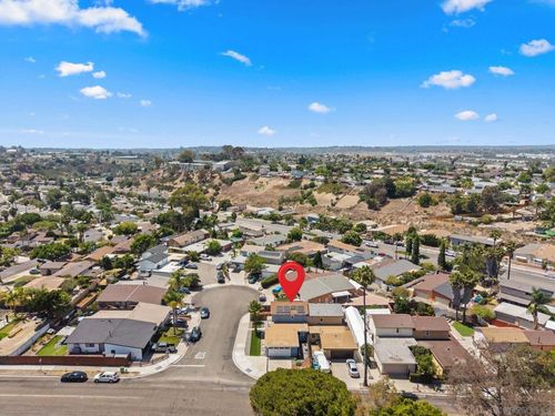 2787 Thunder Dr, Oceanside, CA, 92056-3311 | Card Image