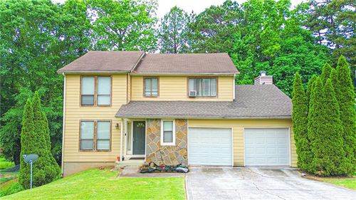 1012 Chapman Cir, Stone Mountain, GA, 30088-2548 | Card Image