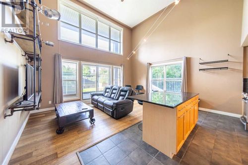 1505 27 Ave Sw, Calgary, AB, T2T1G5 | Card Image