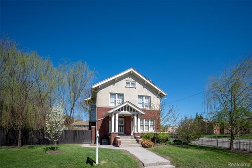 22 Edison St, Detroit, MI, 48202-1534 | Card Image