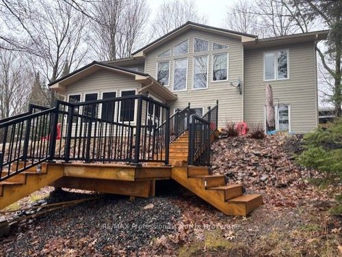 1099 Summer Lane, Minden, ON, K0M2K0 | Card Image