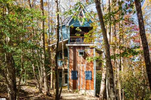 5 Sunrise Dr, Cleveland, SC, 29635-9564 | Card Image