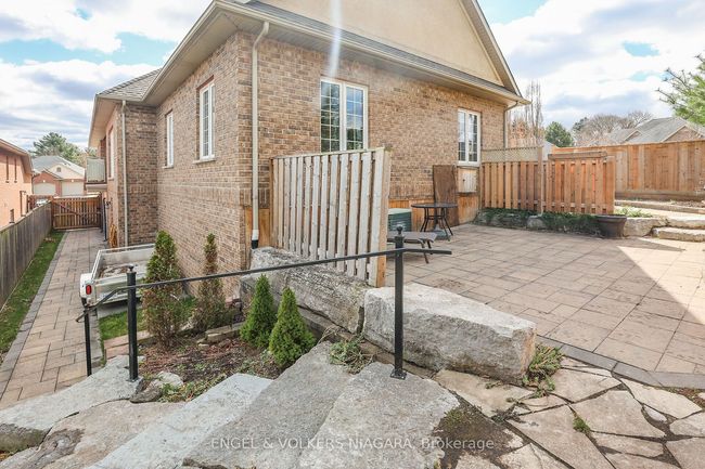 28 Cherry Ridge Blvd, House other with 4 bedrooms, 4 bathrooms and 4 parking in Fenwick ON | Image 28