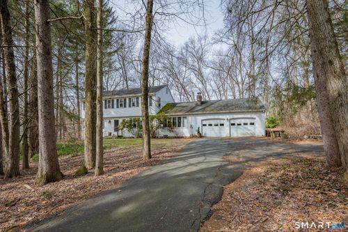 3 Cotswold Way, Avon, CT, 06001-2606 | Card Image