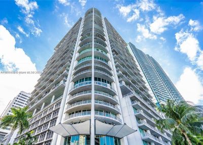 2918 - 690 Sw 1st Ct, Condo with 2 bedrooms, 2 bathrooms and null parking in Miami FL | Image 1