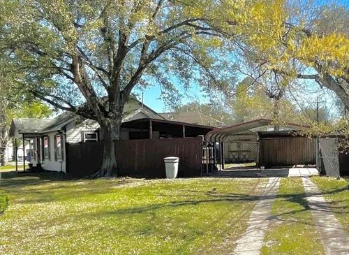 5220 E Parkway Dr, Beaumont, TX, 77705-6039 | Card Image