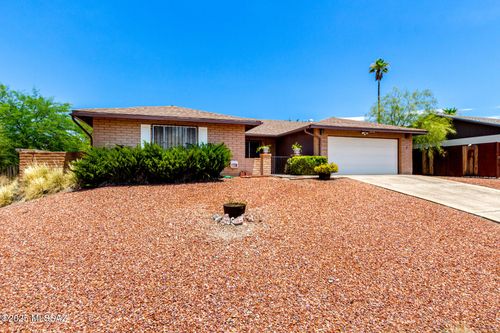 1717 S Burning Tree Ave, Tucson, AZ, 85710-7231 | Card Image