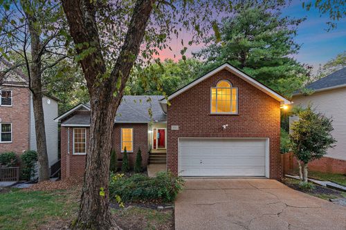 824 N Woodstone Ln, Nashville, TN, 37211-7421 | Card Image