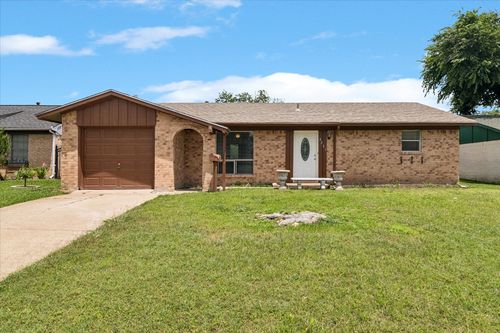 4201 Sweetbriar Dr, Garland, TX, 75042-4627 | Card Image