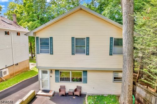 92 New York Ave, Lake Hopatcong, NJ, 07849-1608 | Card Image