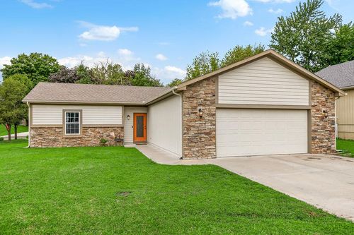 1 Platte Ridge Ct, Edgerton, MO, 64444-9226 | Card Image