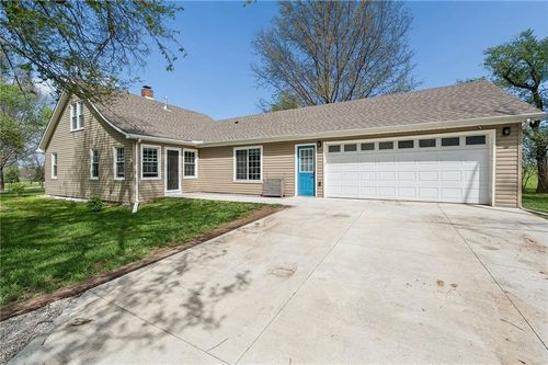 3701 N 123rd St, Kansas City, KS, 66109-4212 | Card Image