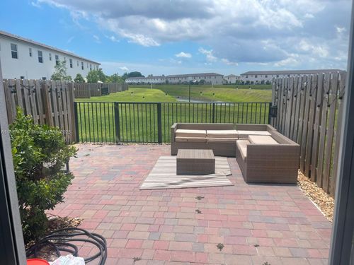 2328-2328 Nw 125th St, Miami, FL, 33167-1572 | Card Image