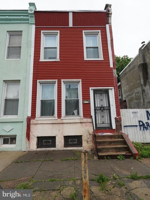 2827 N 9th St, PHILADELPHIA, PA, 19133-2043 | Card Image