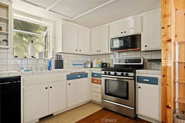 31771 Panorama Dr, House other with 2 bedrooms, 2 bathrooms and null parking in Running Springs CA | Image 17