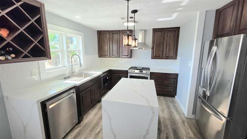 16623 Jolly Roger Rd, Jamaica Beach, TX, 77554-1434 | Card Image