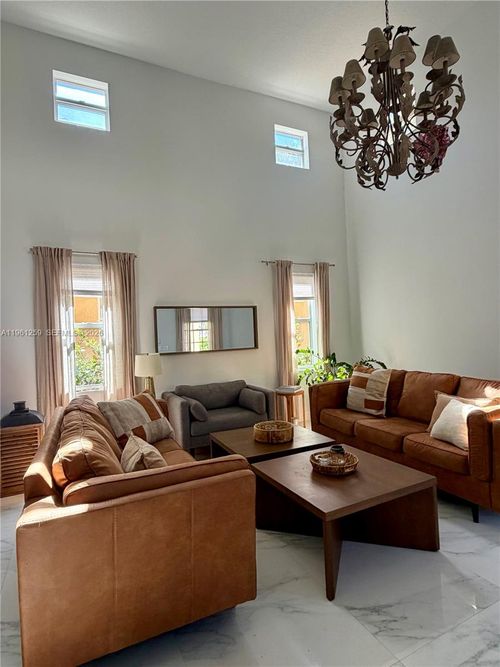 3846 W Gardenia Ave, Weston, FL, 33332-2474 | Card Image