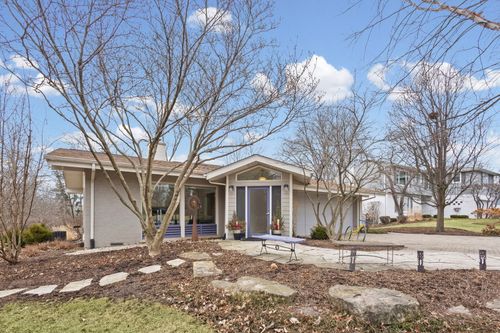 1990 Southridge Ter, Northfield, IL, 60093-1055 | Card Image