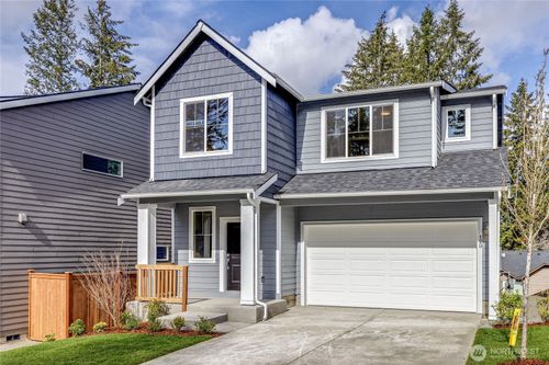 192 Ne Shadowhawk Ln, Bremerton, WA, 98311-8012 | Card Image