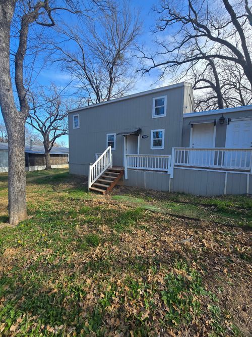 b-7202 Base St, Azle, TX, 76020-7118 | Card Image