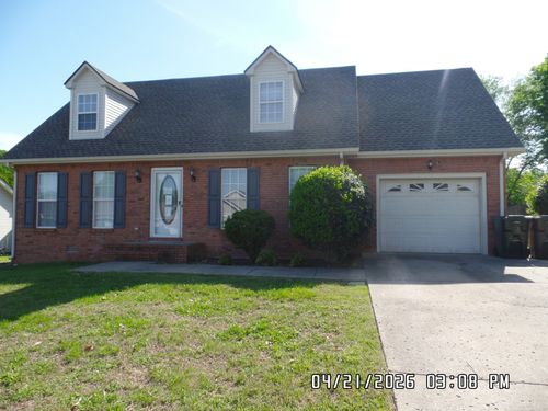 537 Deer Path, Gallatin, TN, 37066-3697 | Card Image