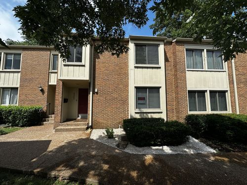 6905 Highland Park Dr, Nashville, TN, 37205-4007 | Card Image