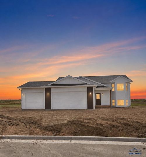 616 Bull Run Dr, Box Elder, SD, 57719 | Card Image