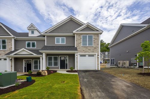 18 Valley View Dr, Killingly, CT, 06241-4126 | Card Image