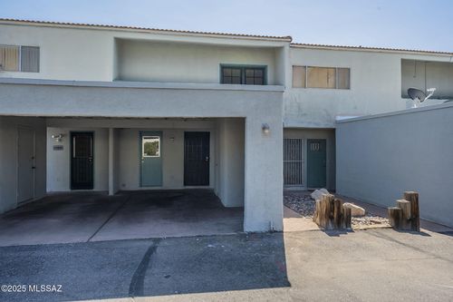 2767 W Anklam Rd, Tucson, AZ, 85745-3720 | Card Image