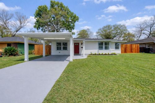 6027 Kenilwood Dr, Houston, TX, 77033-1313 | Card Image