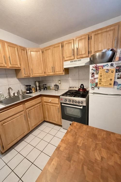 apt-4-108 Perkins St, Boston, MA, 02130-4347 | Card Image