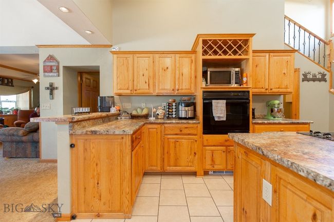 Wall Oven, Lots of Storage & Counter Space | Image 5