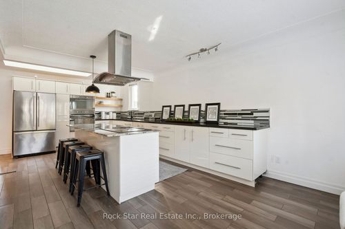 211 Rosedale Ave, Hamilton, ON, L8K4N6 | Card Image