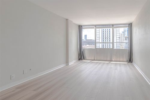 a705-1800 Lavaca St, Austin, TX, 78701-1336 | Card Image